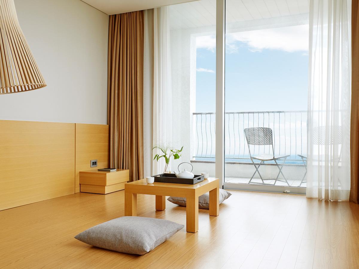 The Suites Hotel Naksan Янъян Экстерьер фото