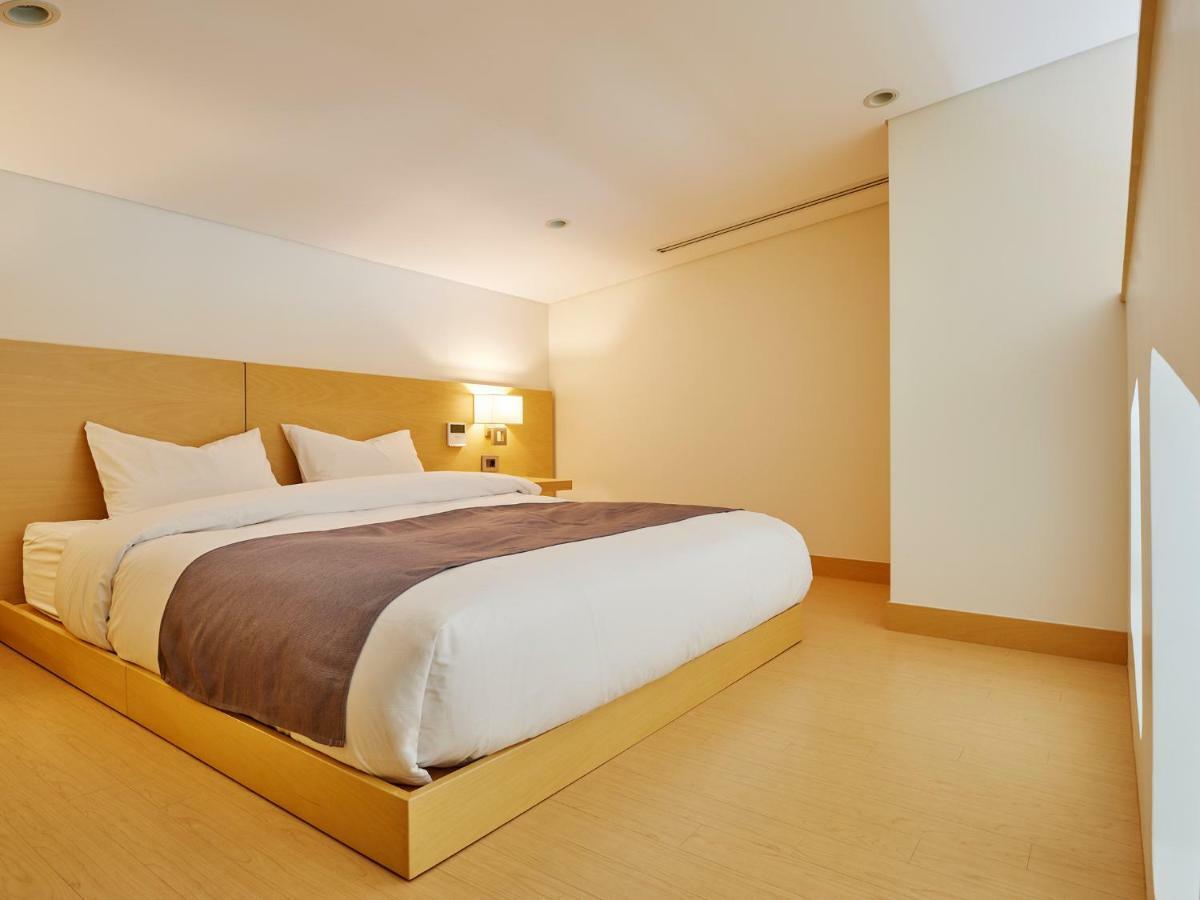 The Suites Hotel Naksan Янъян Экстерьер фото